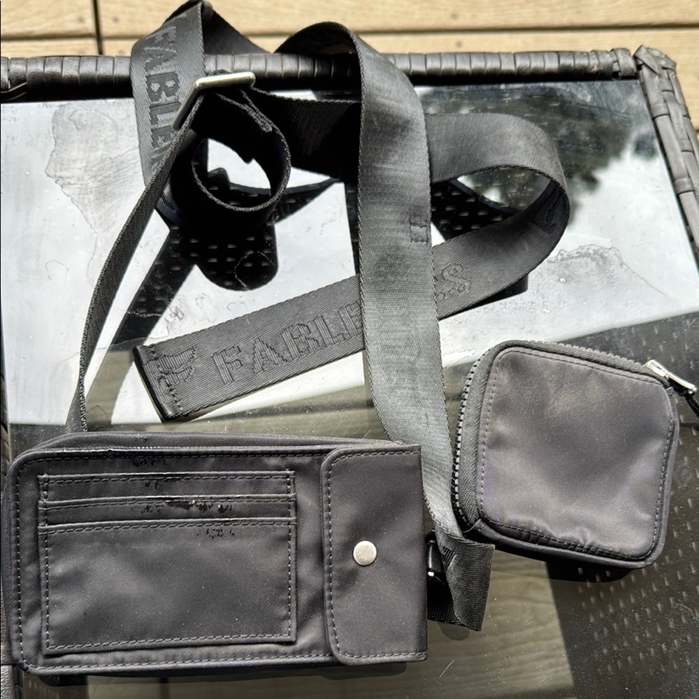 Stylish Black Men's Bag - Picture 2 of 5